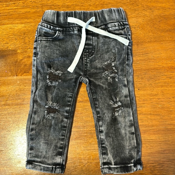 Olive + Scout Distressed Jeans, 6-12M - Picture 1 of 3
